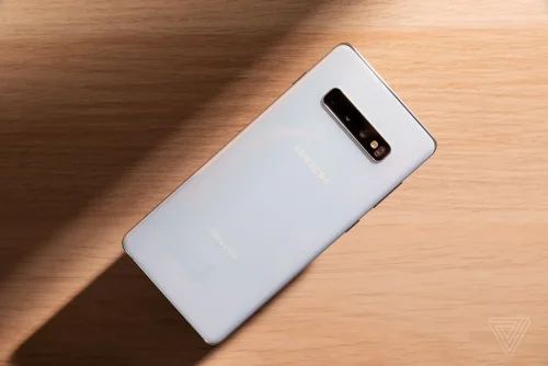 Περισσότερες πληροφορίες για "samsung s10 +"