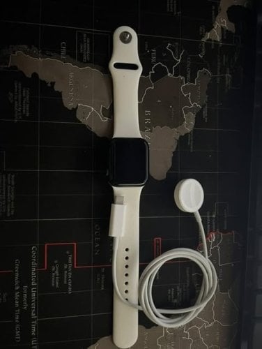 Περισσότερες πληροφορίες για "Apple Watch SE  (40mm/Μαύρο)"