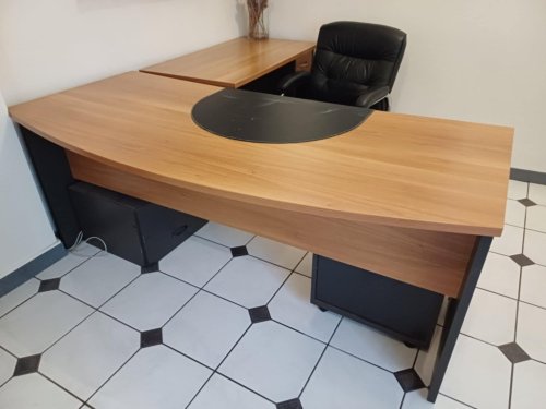 Περισσότερες πληροφορίες για "Σύνθεση γραφείου"