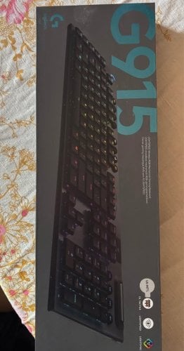 Περισσότερες πληροφορίες για "Logitech G915 LIGHTSPEED Wireless RGB Mechanical Gaming Keyboard - GL Tactile"