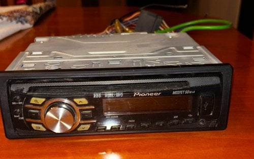 Περισσότερες πληροφορίες για "Pioneer DEH-2320UB ηχοσύστημα αυτοκινήτου"