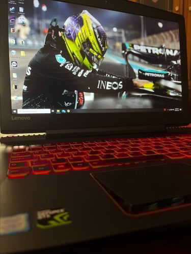 Περισσότερες πληροφορίες για "Lenovo Legion Y520"