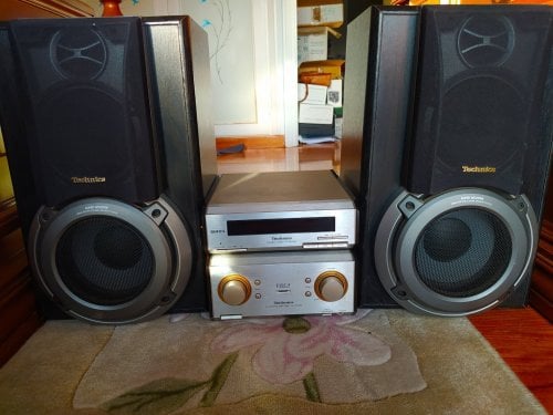 Περισσότερες πληροφορίες για "Vintage audio hifi μηχανηματα και ηχεια, εχει κατι για ολους."