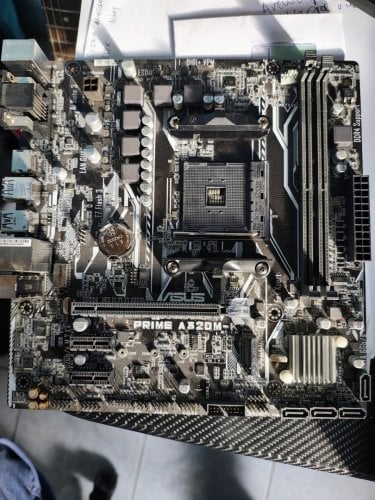 Περισσότερες πληροφορίες για "ASUS A320M-K    {ΔΕΣΜΕΥΤΗΚΕ}"