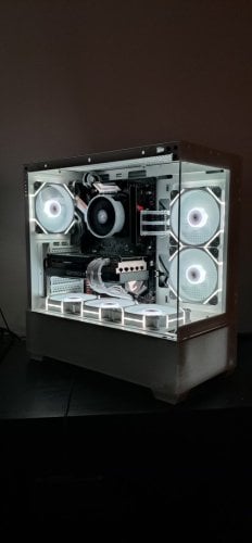 Περισσότερες πληροφορίες για "White gaming pc"