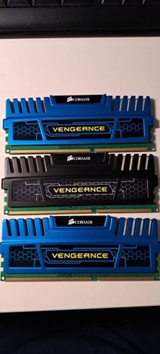 Περισσότερες πληροφορίες για "Ddr3 Corsair Vengeance 1600MHz 3X4GB"