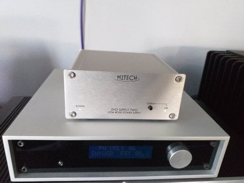 Περισσότερες πληροφορίες για "Πωλείται M2TECH evo supply two 9v"
