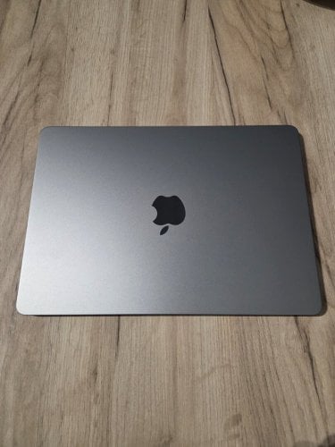 Περισσότερες πληροφορίες για "MacBook air m3 16/512"