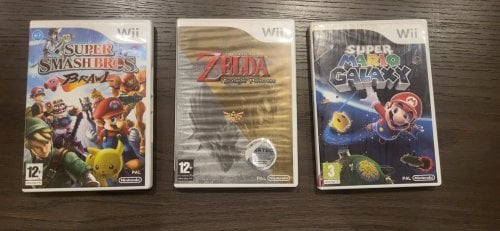 Περισσότερες πληροφορίες για "Wii games - Zelda twilight Princess, Super Smash Bros Brawl, Super Mario Galaxy"