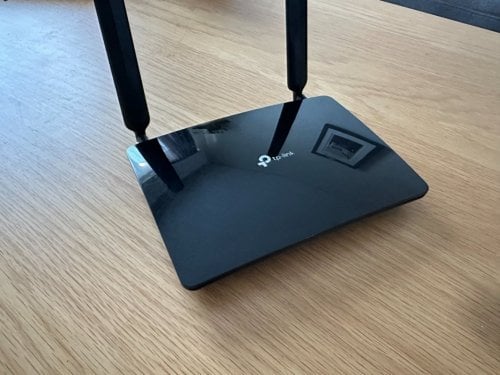 Περισσότερες πληροφορίες για "4G+ TP-LINK MR600 AC 1200 SIM MODEM ROUTER"