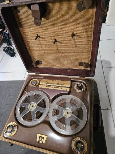 Περισσότερες πληροφορίες για "Συλλεκτικό Vintage Webster Chicago Webcor Electronic Memory 210-1B Reel to Reel Tape Player 1952"