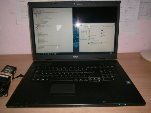 Περισσότερες πληροφορίες για "Fujitsu Amilo Li3910 18,4" με 2400MHz cpu και 4GB RAM"