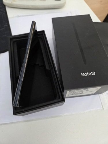 Περισσότερες πληροφορίες για "Samsung Galaxy Note 10 Aura Black"