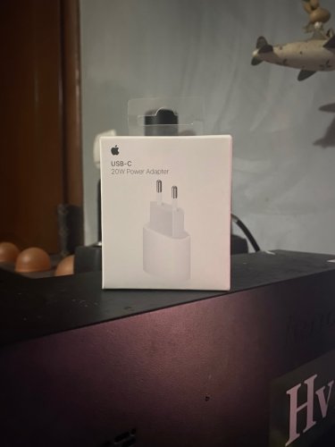 Περισσότερες πληροφορίες για "Γνήσιος Apple charger 20w type c + θήκη. Μαζι 10€"