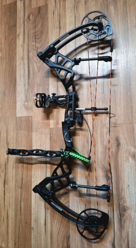 Περισσότερες πληροφορίες για "Compound Bogen Set Bear Archery Traxx"