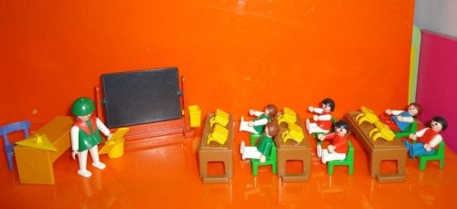 Περισσότερες πληροφορίες για "Playmobil Lyra Τάξη Σχολείου"