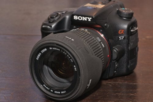 Περισσότερες πληροφορίες για "SONY DSLR alpha a57 + SIGMA 18-200mm φακός 7.300 κλικ"