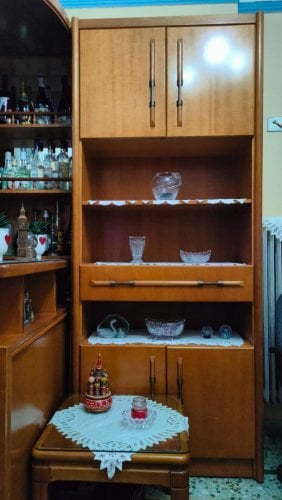 Περισσότερες πληροφορίες για "ΣΥΝΘΕΣΗ-ΜΠΑΡ ΚΑΙ ΣΕΤ ΤΡΑΠΕΖΑΚΙΑ VINTAGE"