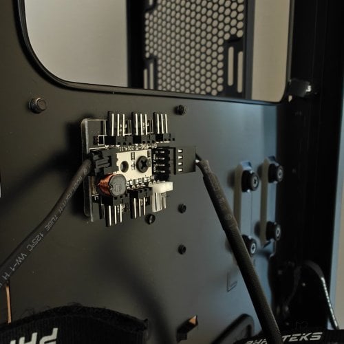 Περισσότερες πληροφορίες για "Phanteks Enthoo Pro (Full Tower/Μαύρο) plus extra window panel"