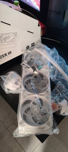 Περισσότερες πληροφορίες για "Arctic liquid freezer iii 420 A-Rgb"