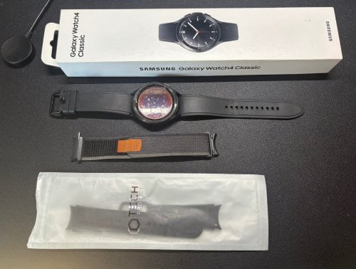 Περισσότερες πληροφορίες για "Galaxy watch 4 classic 46mm"