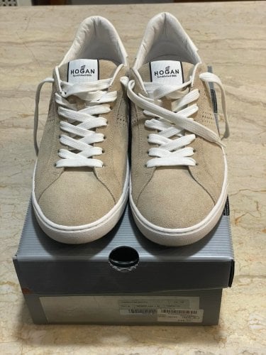 Περισσότερες πληροφορίες για "Hogan H86N sneakers καστόρινα ανδρικά σε μπεζ χρώμα."
