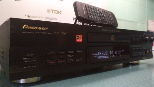 Περισσότερες πληροφορίες για "PIONEER PDR 609 CD RECORDER + REMOTE CONTROL"