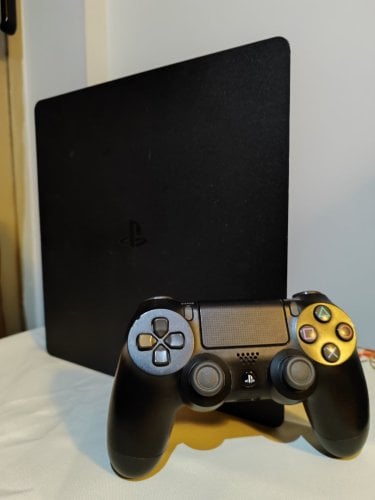 Περισσότερες πληροφορίες για "Playstation 4 slim+controller DualShock"