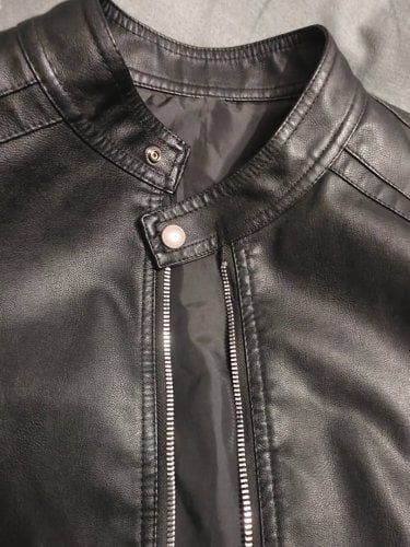 Περισσότερες πληροφορίες για "Καινούργιο(!!) δερμάτινο μπουφαν"