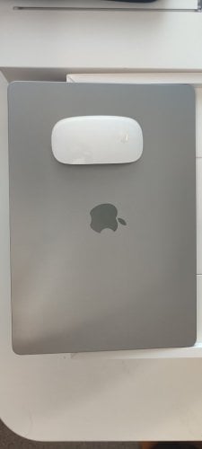 Περισσότερες πληροφορίες για "MacBook m3 15.3'' 11/2024 ΣΑΝ ΚΑΙΝΟΥΡΓΙΟ, 100% ΜΠΑΤΑΡΙΑ"