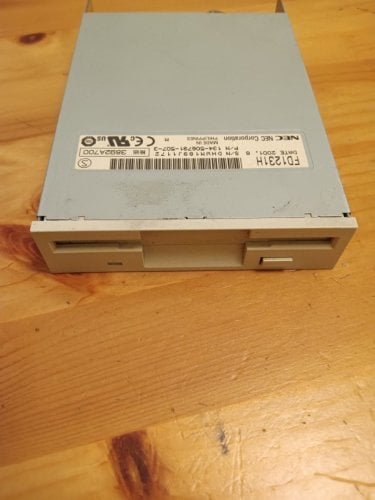 Περισσότερες πληροφορίες για "NEC DVD ROM READER IDE ΚΑΙ NEC FLOPPYDISK DRIVE 3,5 (3.5') IDE (Κ ΚΑΛΩΔΙΟΤΑΙΝΙΕΣ IDE)"