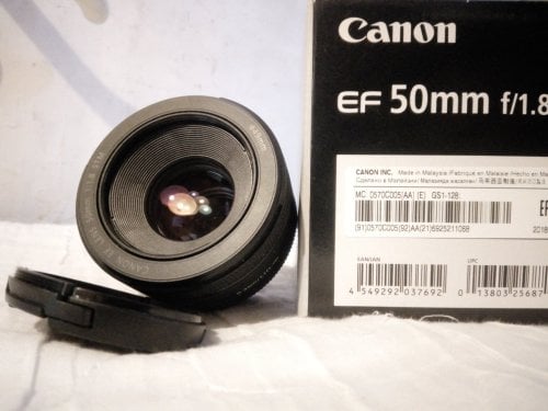 Canon EF 50mm f/1.8 STM