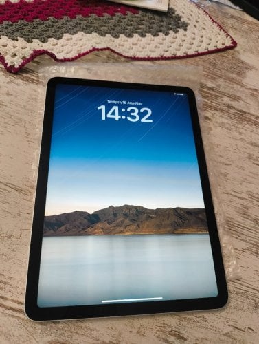 Περισσότερες πληροφορίες για "iPad Air 4th generation 64gb - 2021 WiFi + Cellular ( παίρνει κάρτα δικτύου)"