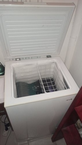 Περισσότερες πληροφορίες για "Καταψύκτης Arielli 85 x 54.5 x 49.5 cm -- 60 €"