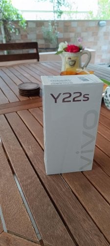 Περισσότερες πληροφορίες για "VIVO Y22S (Κυανό)"