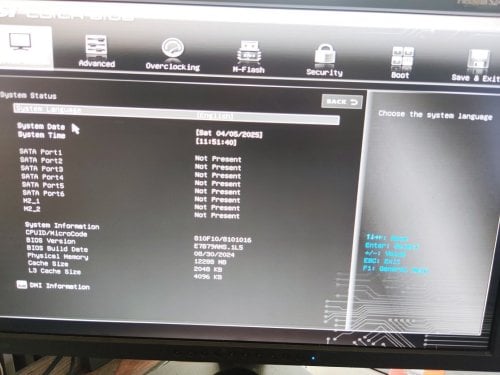 Περισσότερες πληροφορίες για "X470 B450 H170 Fujitsu AH532"