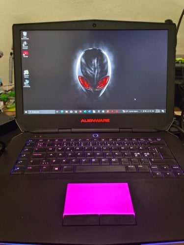 Περισσότερες πληροφορίες για "Dell Alienware 15" i7"