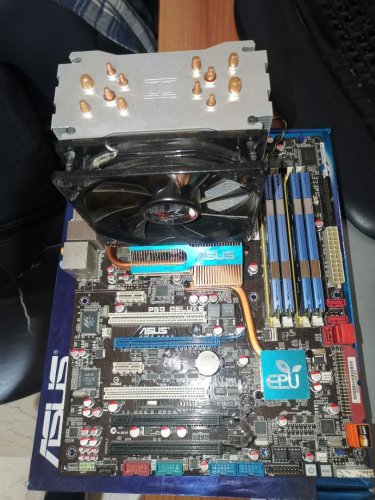 Περισσότερες πληροφορίες για "Asus P5Q Deluxe, Xeon E5450, Kingston 8GB DDR2 1066, Thermalright Ultra 120 Extreme"