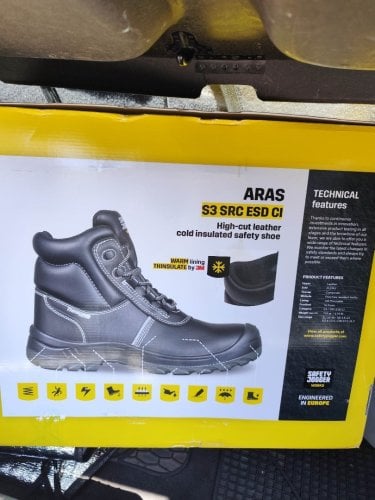 Περισσότερες πληροφορίες για "Aras s3 src Αδιάβροχα μποτάκια 44size"