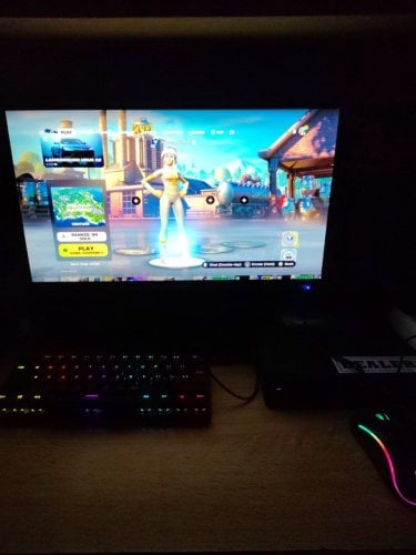 Περισσότερες πληροφορίες για "Sony PS4 Slim 500GB + gaming keybord + gaming mouse"