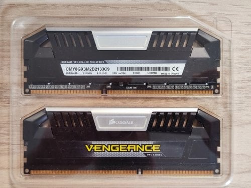 Περισσότερες πληροφορίες για "Μνήμες DDR3 Corsair/Kingston/G.SKILL/Crucial"