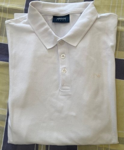 Περισσότερες πληροφορίες για "Armani Jeans polo"