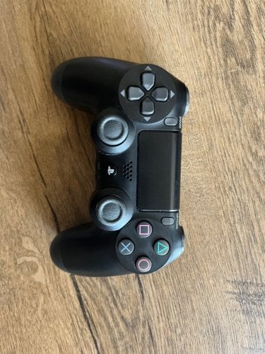 Περισσότερες πληροφορίες για "Sony DualShock PlayStation 4 Controller"