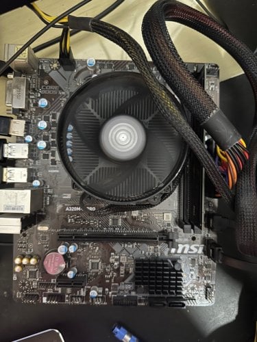 Περισσότερες πληροφορίες για "Pc Ryzen 3 2200g 120gb ssd 1tb hdd"