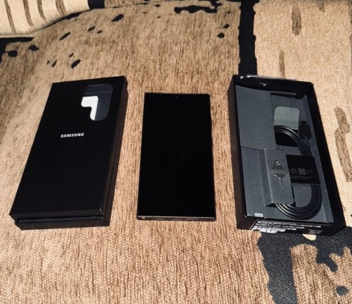 Περισσότερες πληροφορίες για "Samsung Galaxy S24 Ultra (Μαύρο/256 GB)"