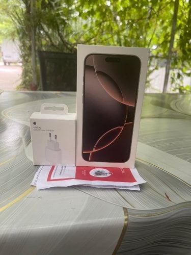 Περισσότερες πληροφορίες για "Iphone 16 pro max 256"