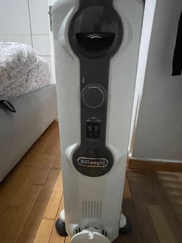 Περισσότερες πληροφορίες για "Πώληση 2 σωμάτων λαδιού De’Longhi"