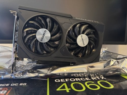 Περισσότερες πληροφορίες για "Gigabyte GeForce RTX 4060 WINDFORCE OC 8G"