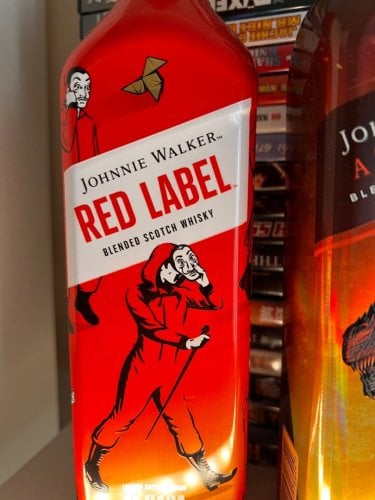 Περισσότερες πληροφορίες για "Johny walker Game of Thrones & La casa de pap"