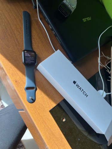Περισσότερες πληροφορίες για "Apple Watch SE (44mm/Μαύρο)"